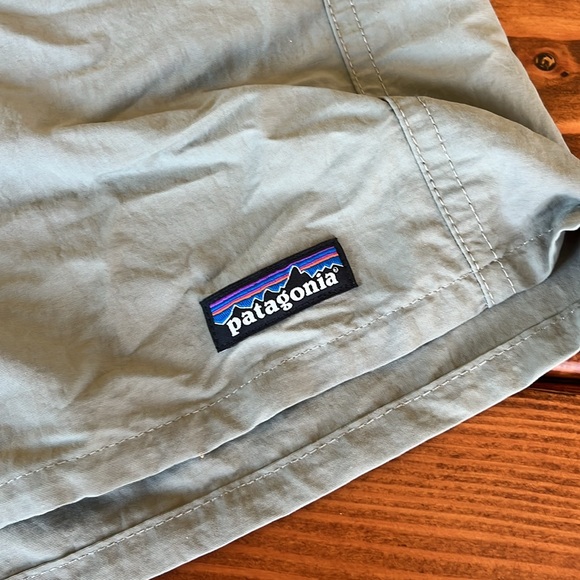 Patagonia Baggie 5” shorts - Picture 2 of 5